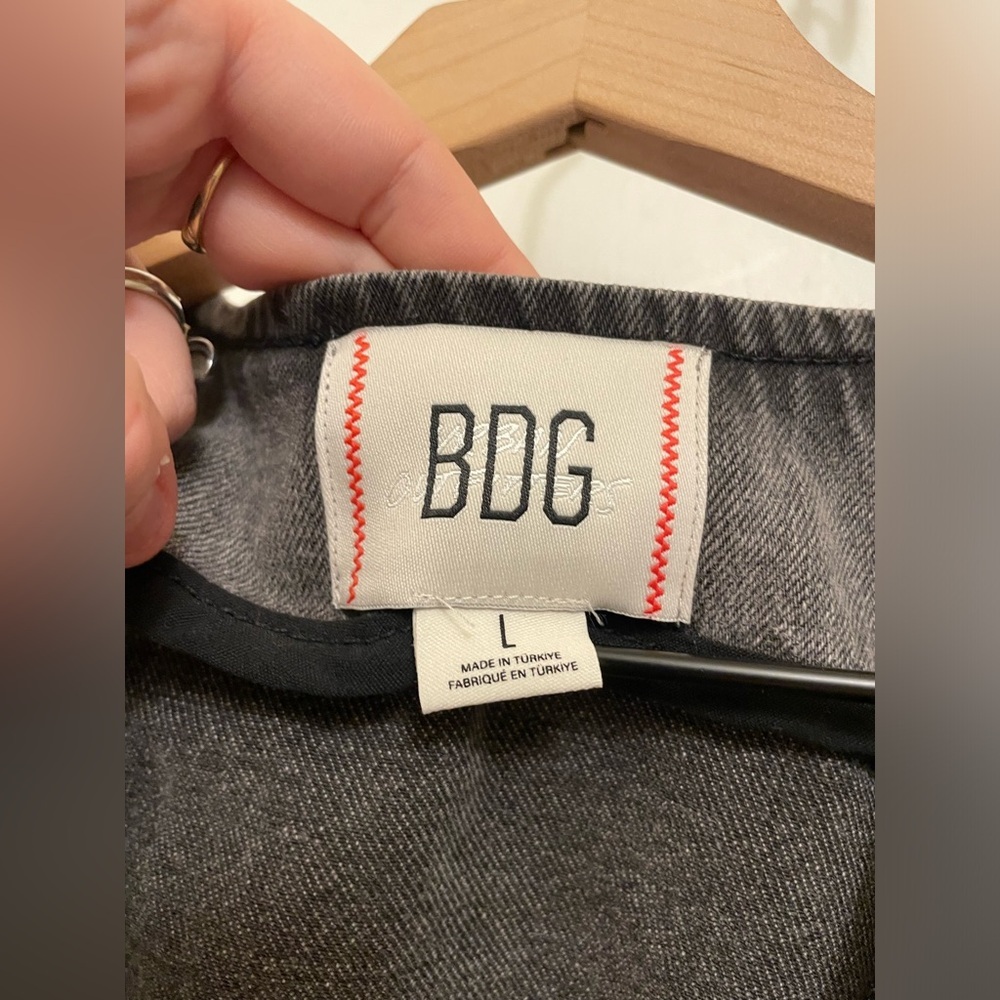 NWT Urban Outfitters||BDG Natasha denim button-front vest top,Washed Black Large - Picture 5 of 7